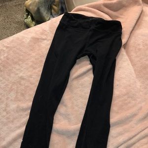 black athlete leggings